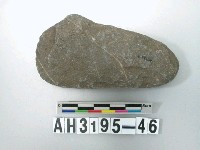 藏品(中型舌刃打製石斧)的圖片